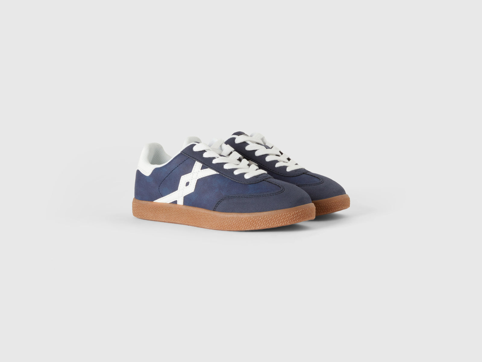 Coated fabric sneakers da bambino blu scuro 3 | Benetton Outlet