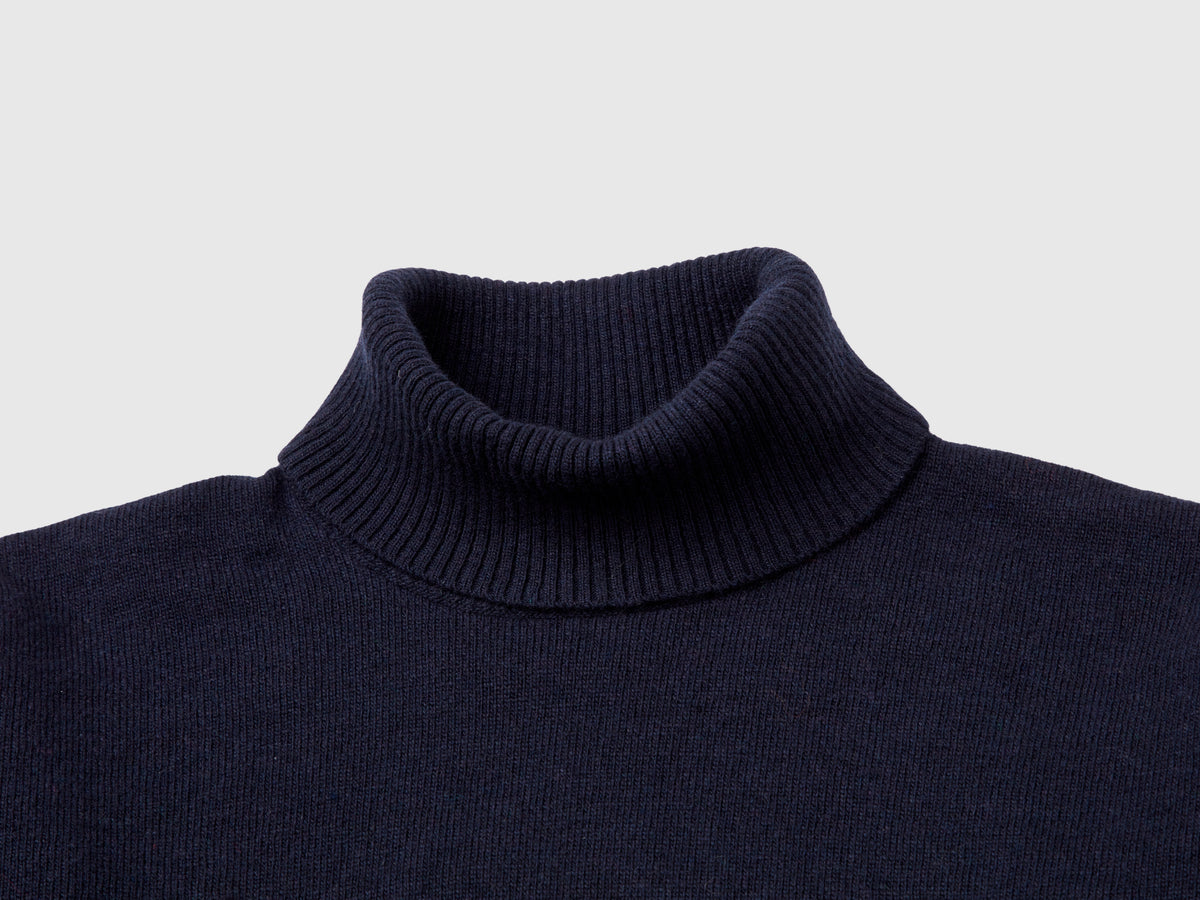 Wool and cashmere blend turtleneck