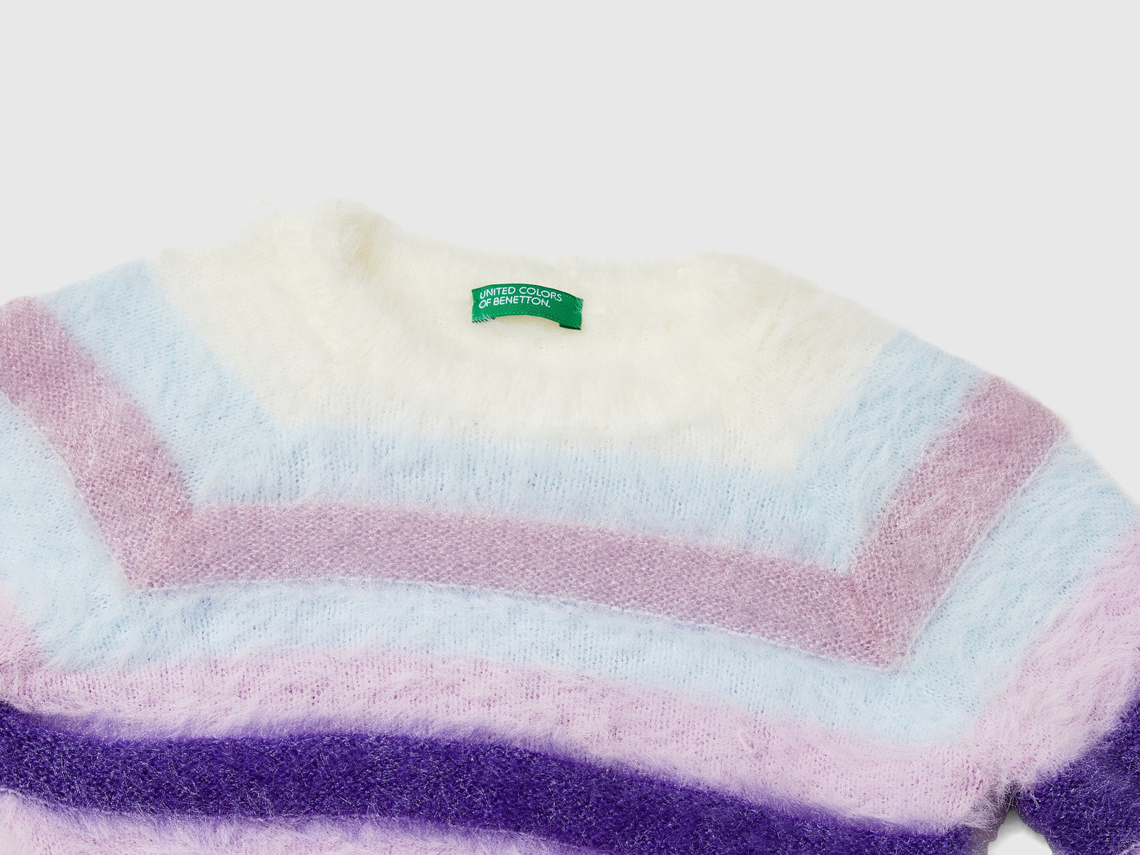 Maglioncino a righe in pelliccetta sintetica da bimba multi-color 3 | Benetton Outlet