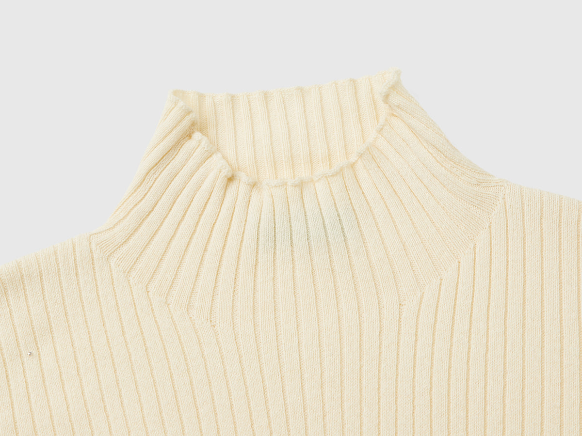 T-shirt lupetto in misto cotone
