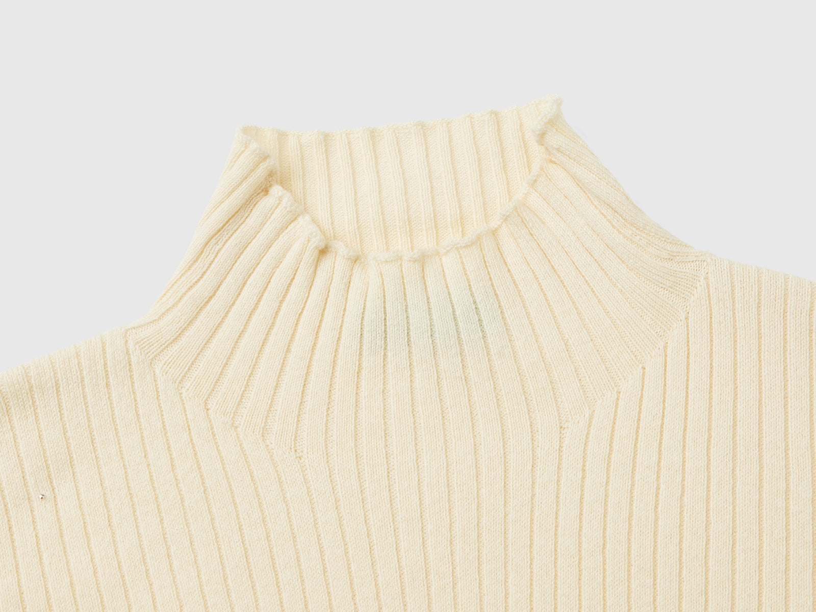 T-shirt lupetto in misto cotone da bambina bianco panna 3 | Benetton Outlet