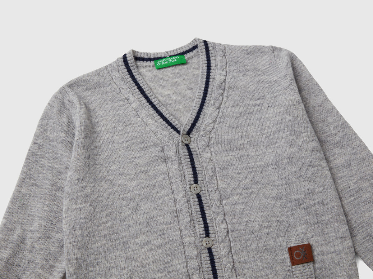 Cardigan con scollo a V