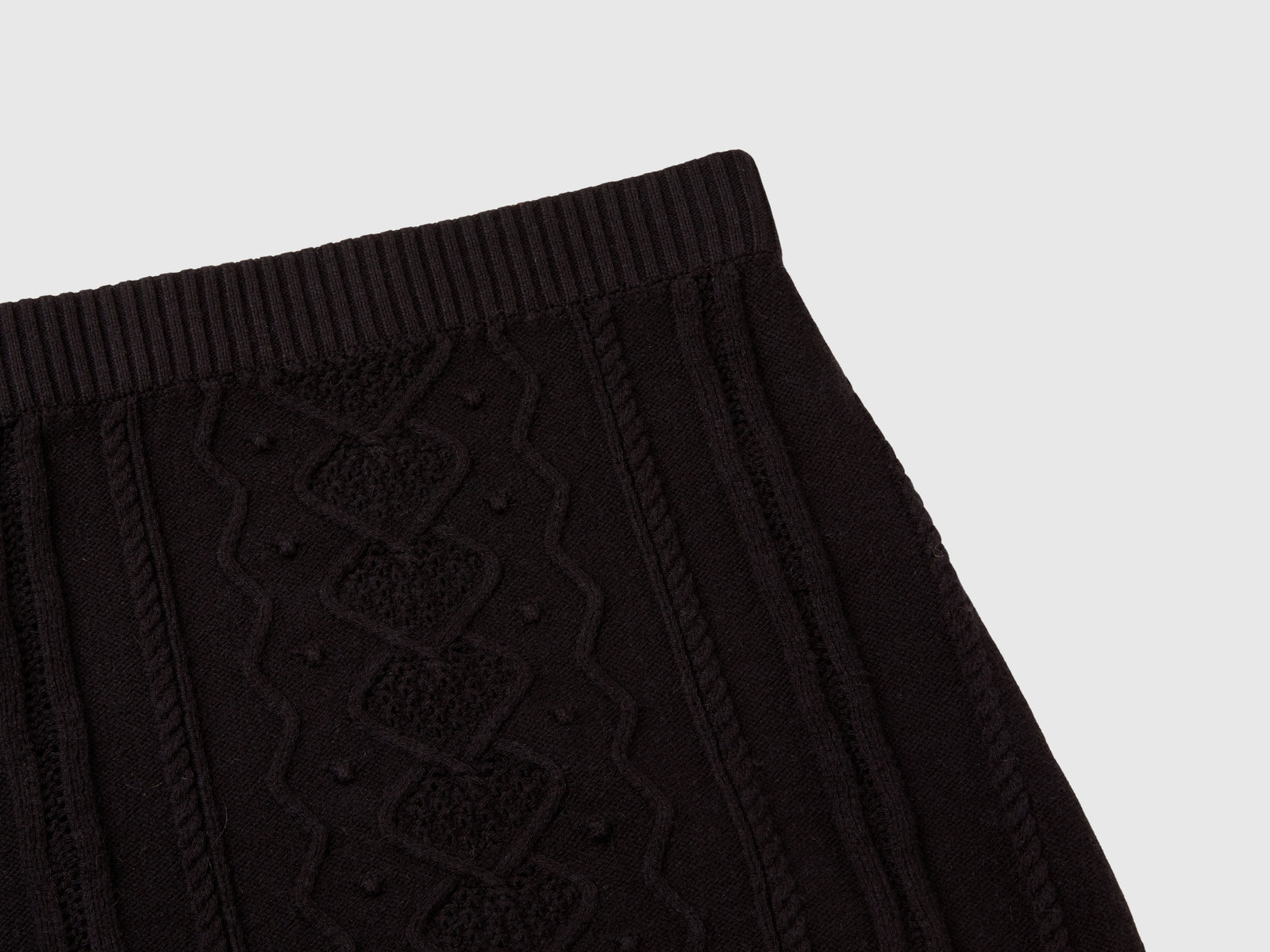 Minigonna lavorata da bambina nero 3 | Benetton Outlet