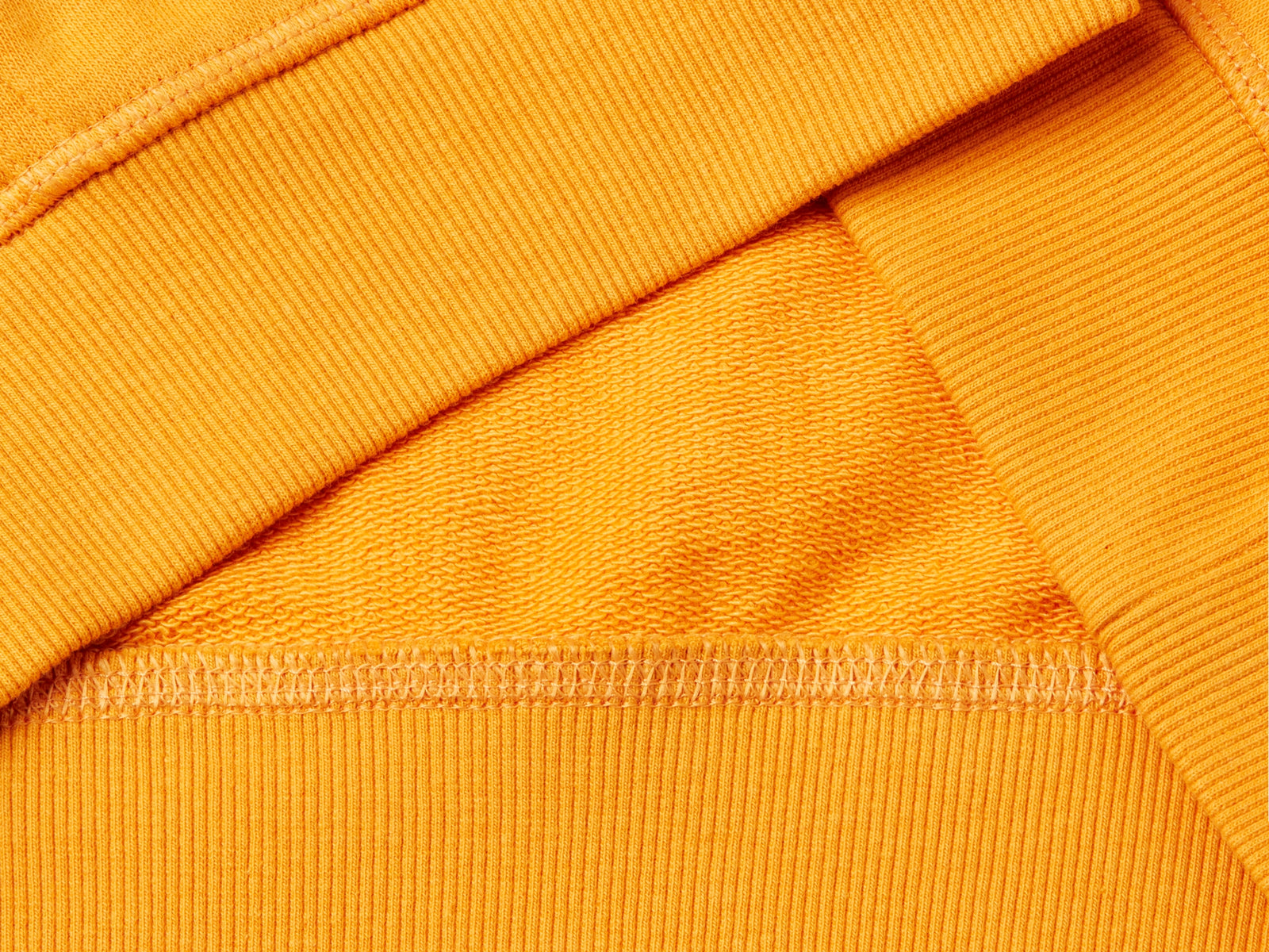 Felpa con ricamo in misto cotone da bambino senape 3 | Benetton Outlet