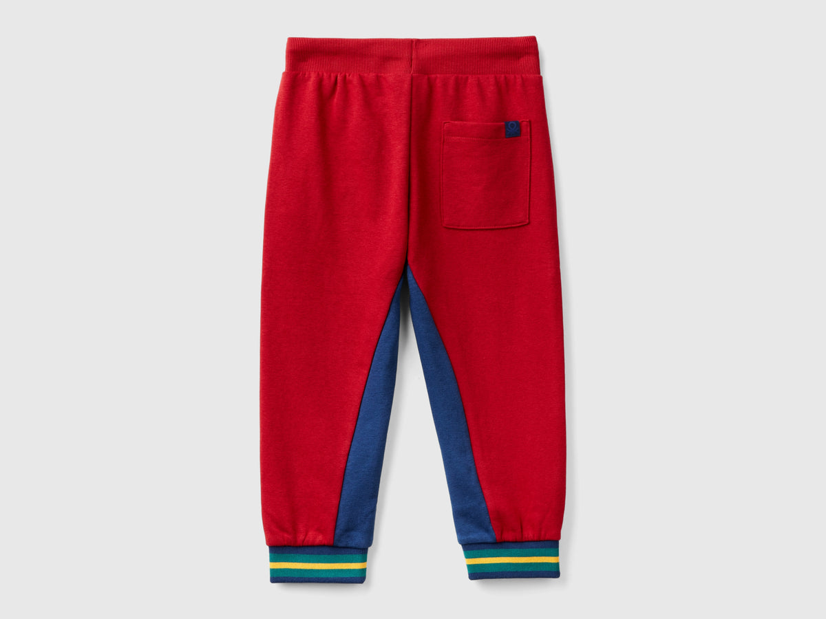 Pantaloni in felpa con ricamo