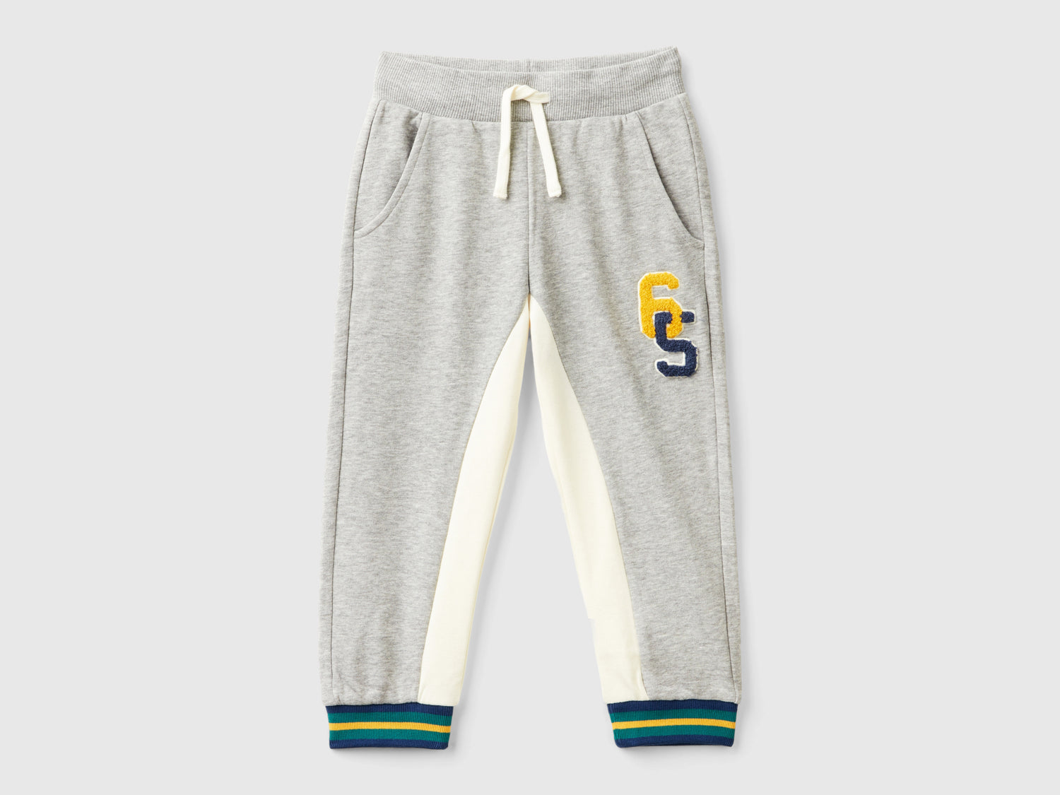 Pantaloni in felpa con ricamo da bimbo grigio chiaro | Benetton Outlet