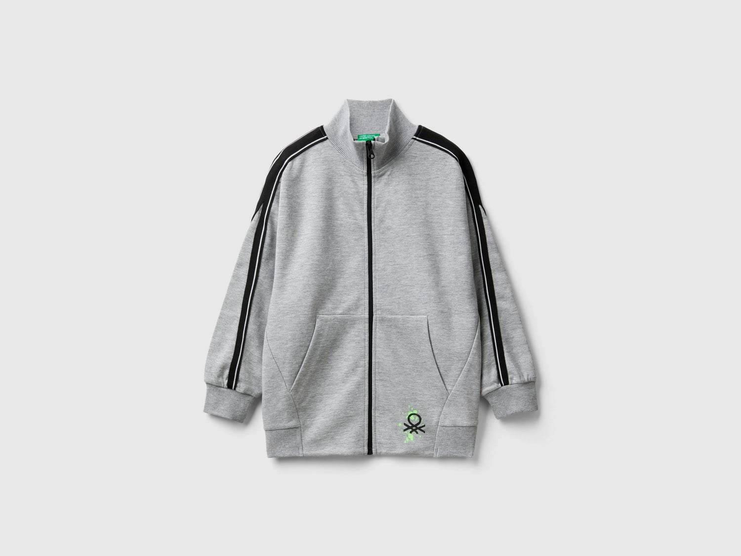 Felpa collo alto con stampa graffiti da bambino grigio | Benetton Outlet