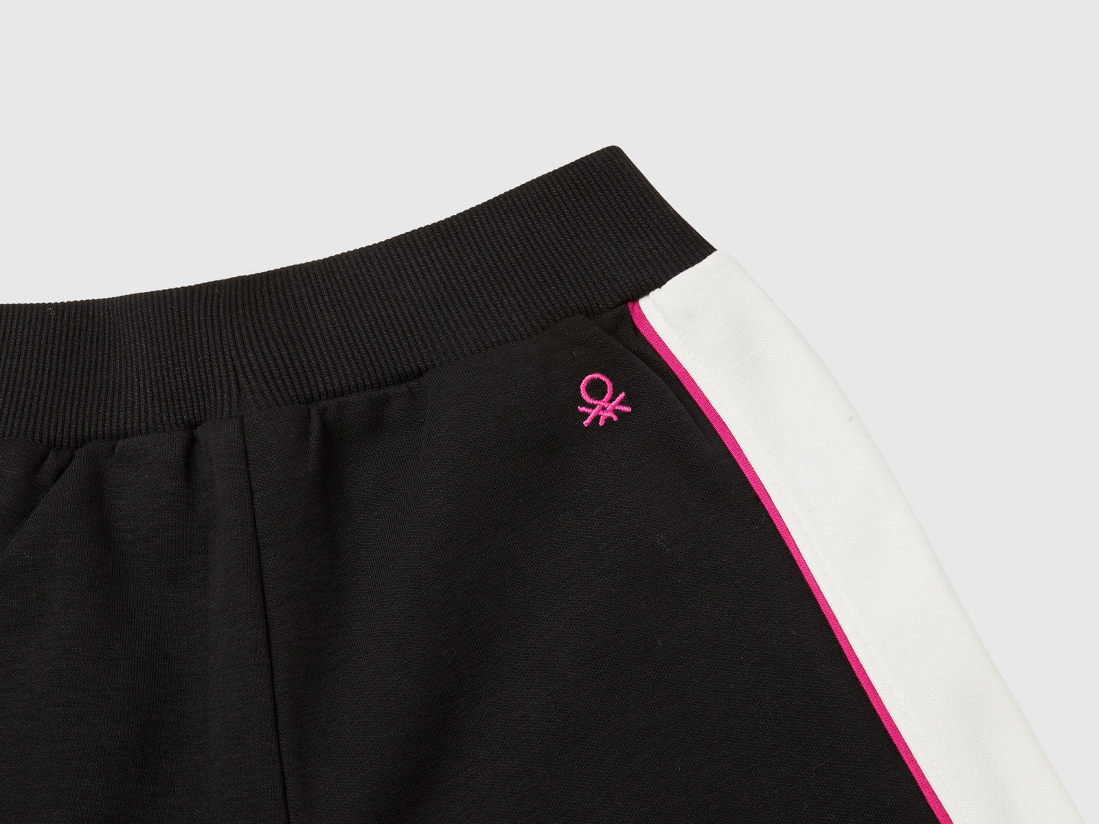 Pantalones deportivos de corte ancho da bambina nero 3 | Benetton Outlet