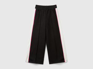 Pantalones deportivos de corte ancho