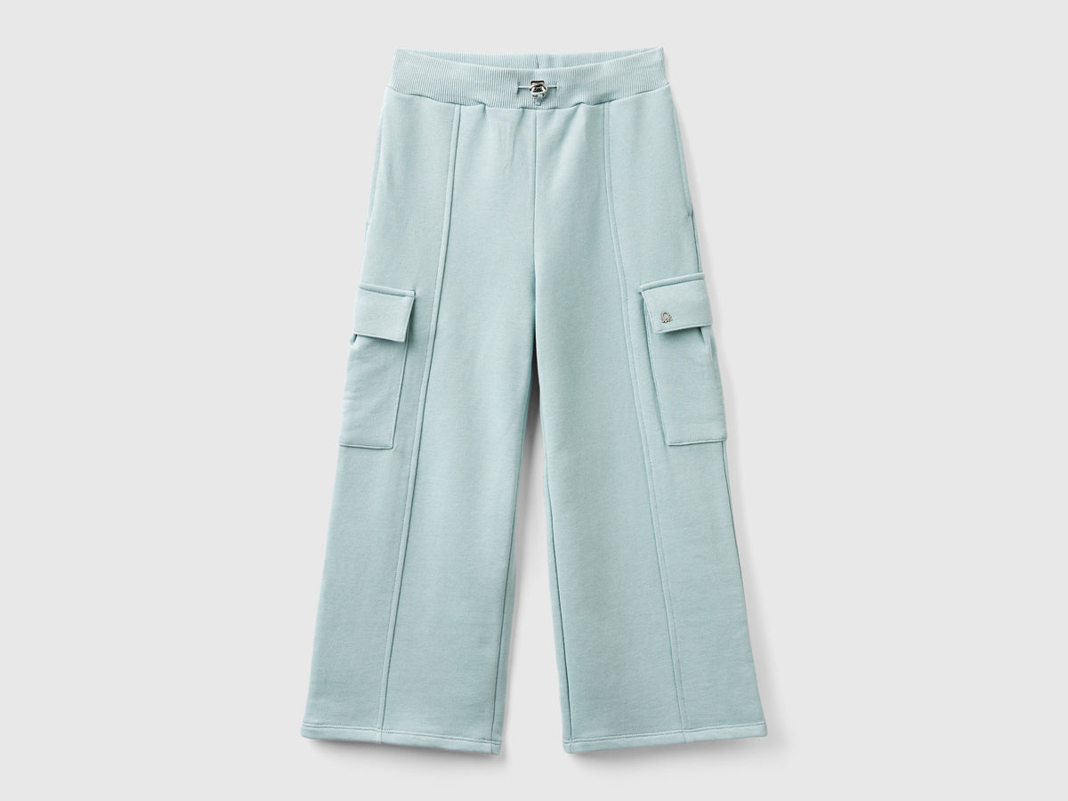 Wide-fit cargo pants