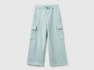 Wide-fit cargo pants