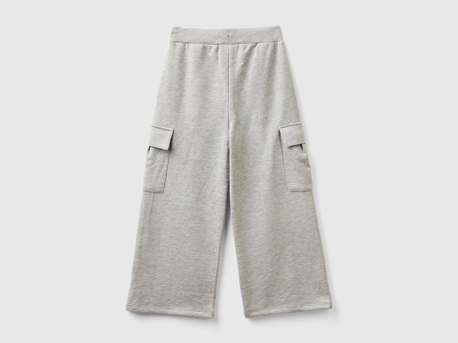 Wide-fit cargo pants da bambina grigio chiaro 2 | Benetton Outlet
