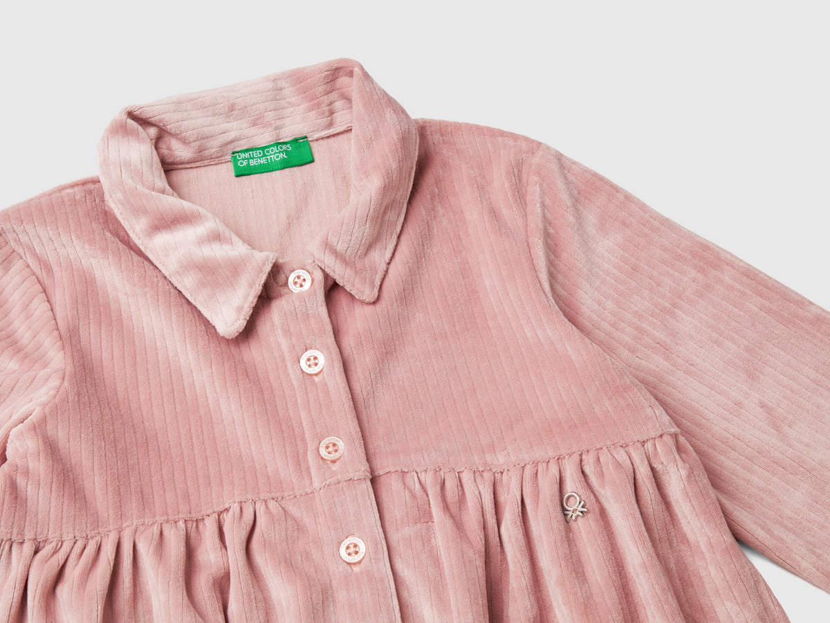 Vestito con colletto in ciniglia
