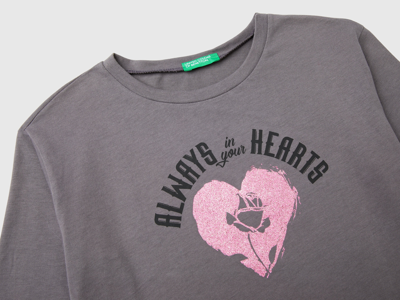 T-shirt con stampa glitter da bambina grigio scuro 3 | Benetton Outlet
