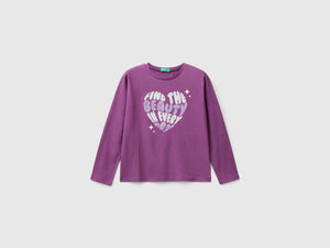 T-shirt con stampa glitter
