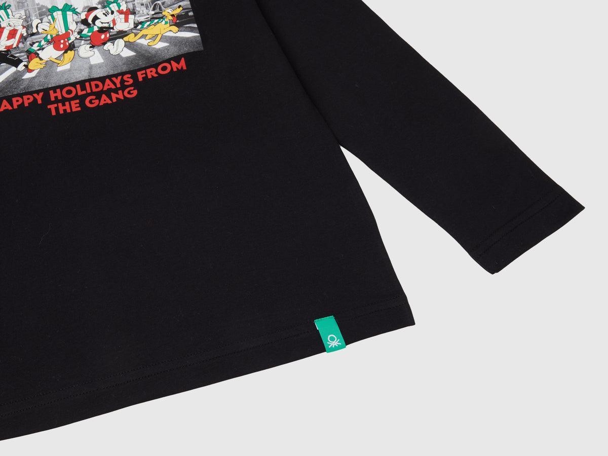 Mickey &amp; Friends Christmas T-Shirt