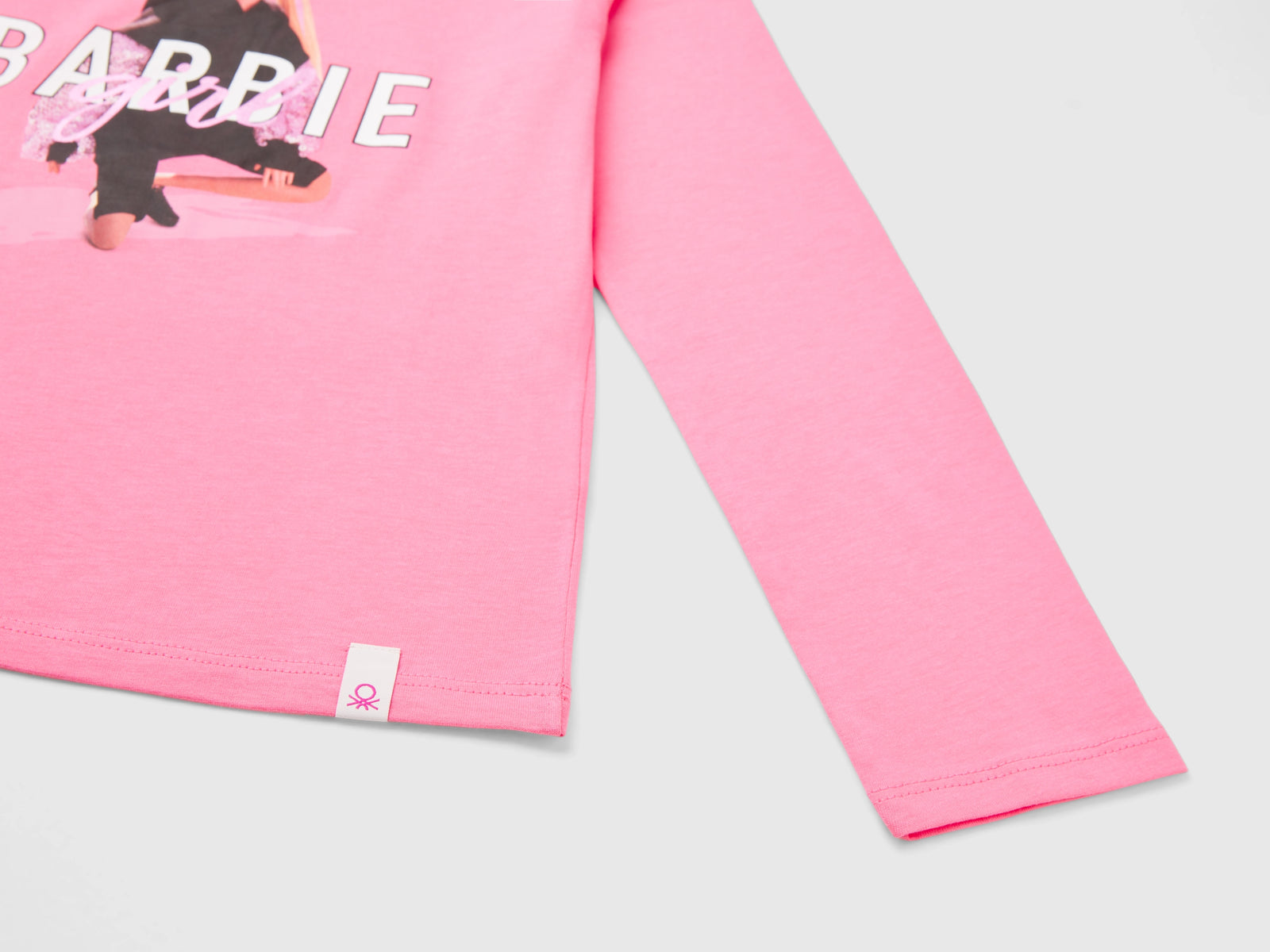 T-shirt con stampa laminata Barbie da bambina rosa 3 | Benetton Outlet