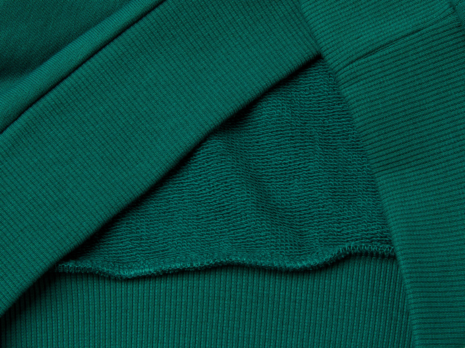 Felpa girocollo con stampa da bambino verde scuro 3 | Benetton Outlet