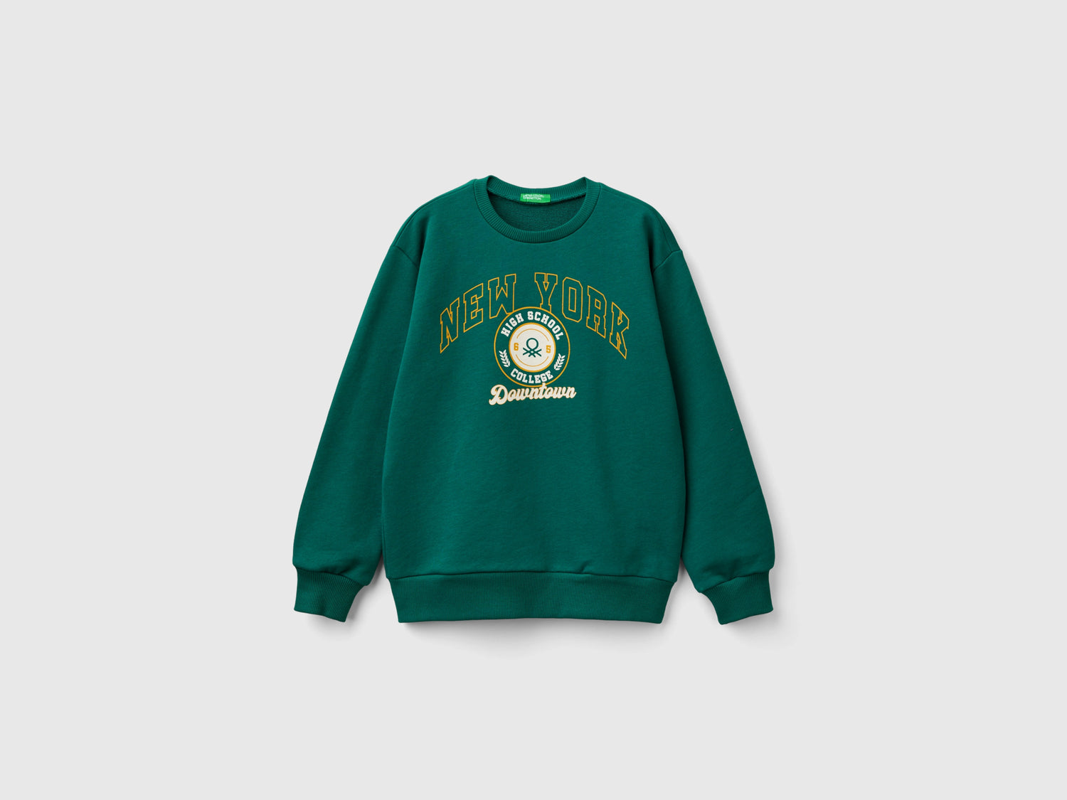Felpa girocollo con stampa da bambino verde scuro | Benetton Outlet