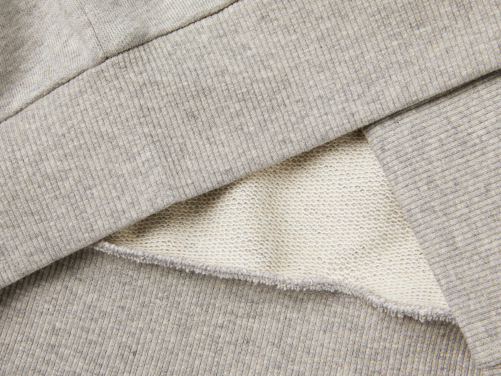 Felpa girocollo con stampa da bambino grigio chiaro 3 | Benetton Outlet