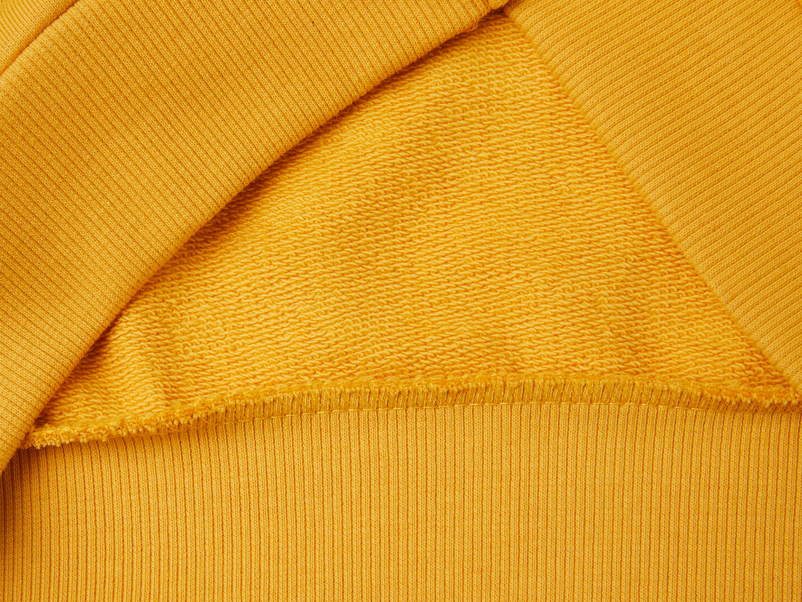 Felpa con zip e stampa da bambino senape 3 | Benetton Outlet