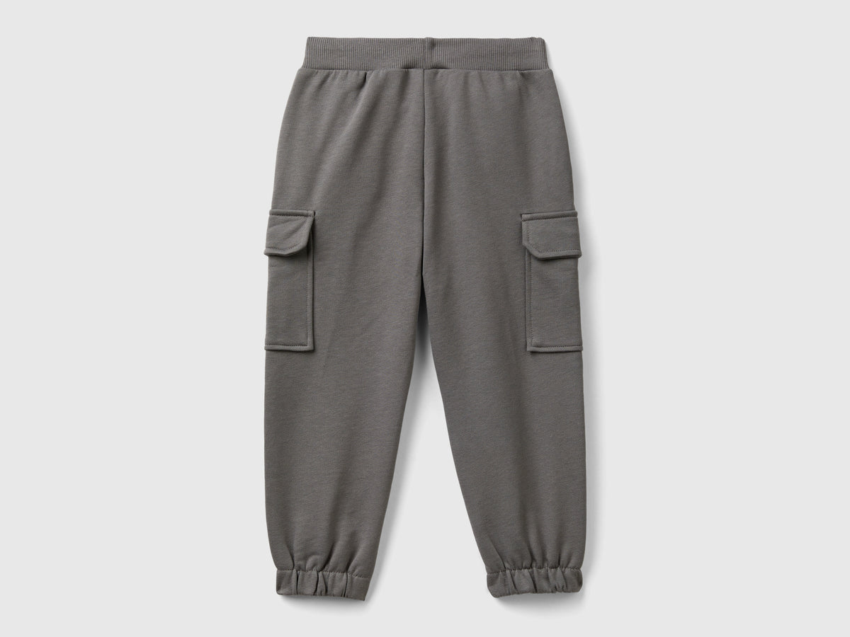Pantaloni cargo in felpa