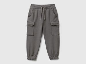Pantaloni cargo in felpa
