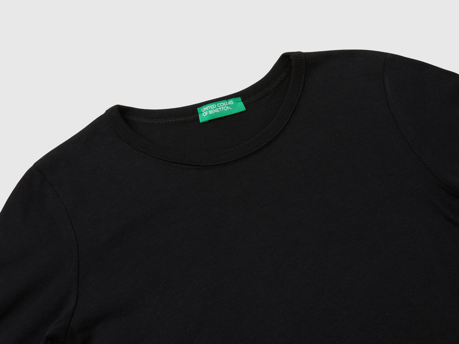 T-shirt a manica lunga in cotone bio da bambina nero 3 | Benetton Outlet