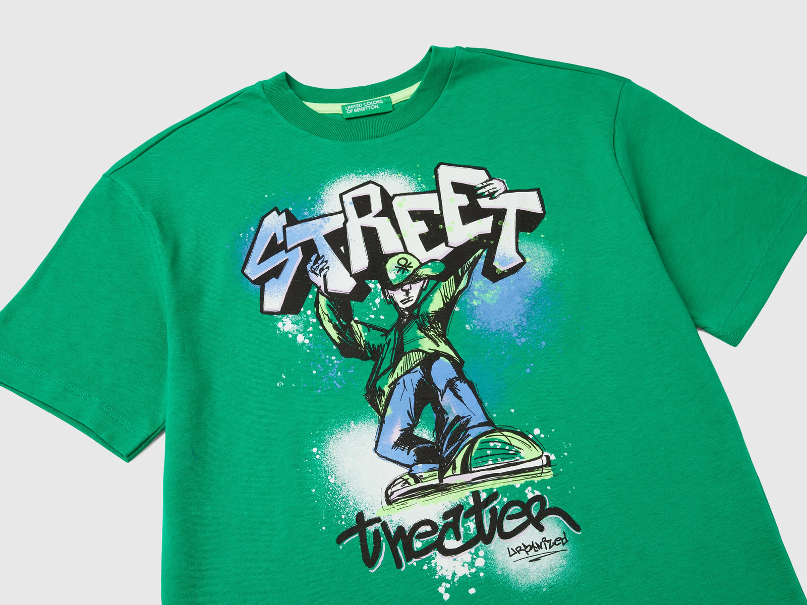 Maglietta con stampa graffiti da bambino verde 3 | Benetton Outlet