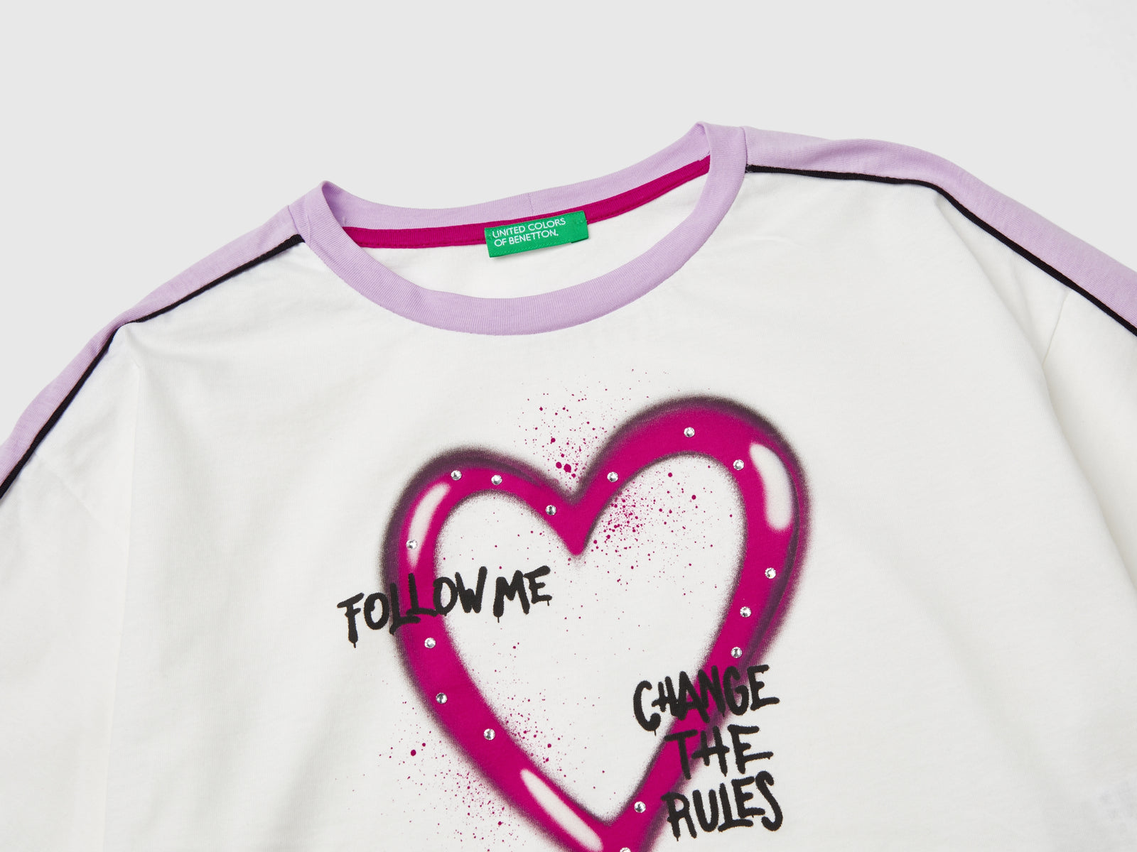 T-shirt con stampa graffiti e strass da bambina bianco panna 3 | Benetton Outlet