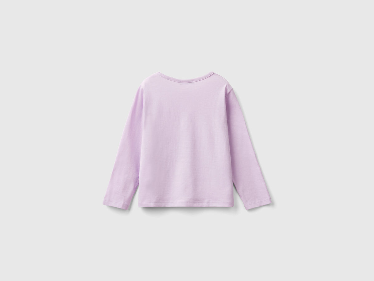 T-shirt con applicazione effetto petali