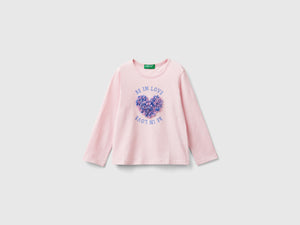 T-shirt con applicazione effetto petali
