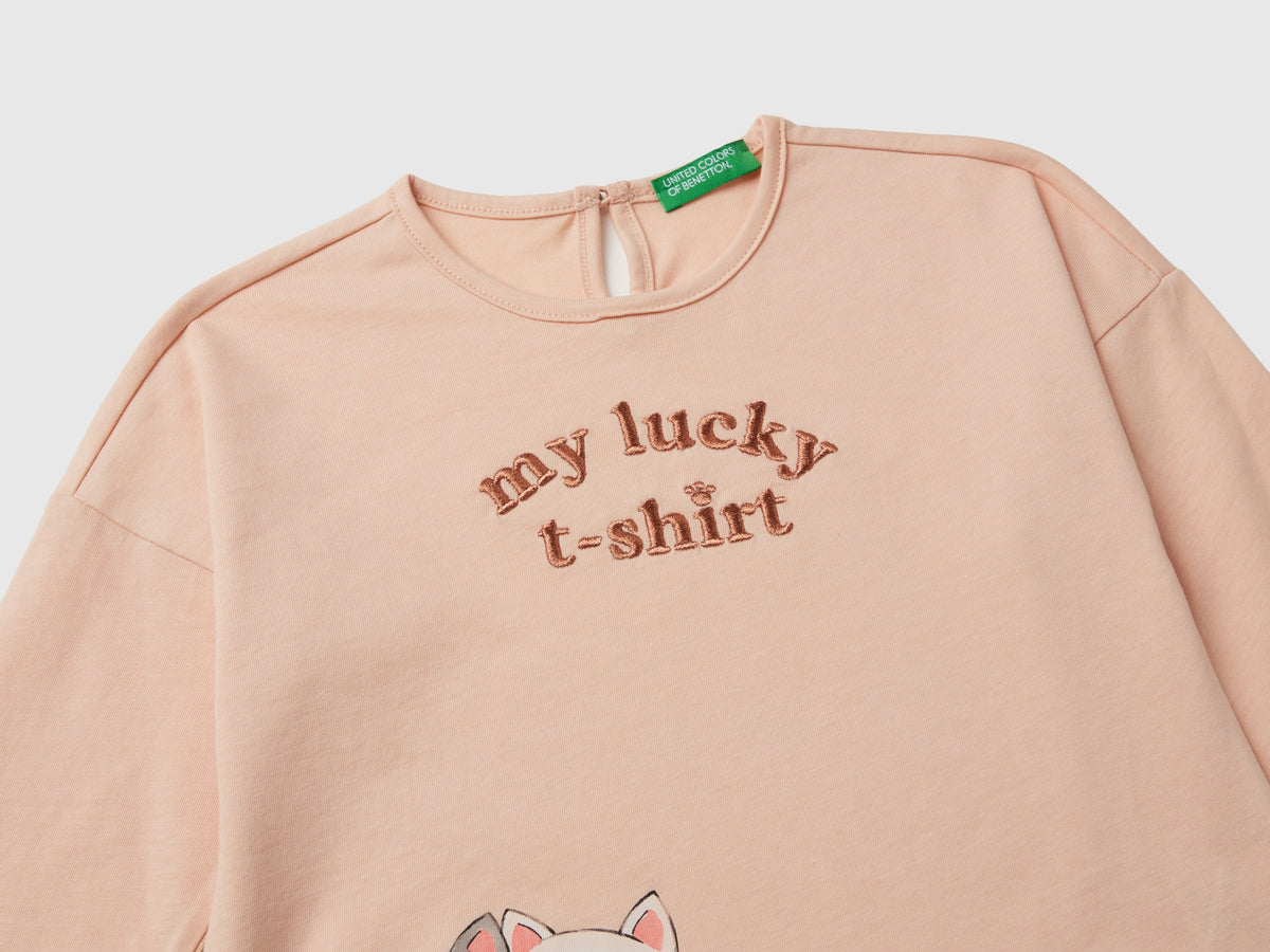 T-shirt con stampa gattini