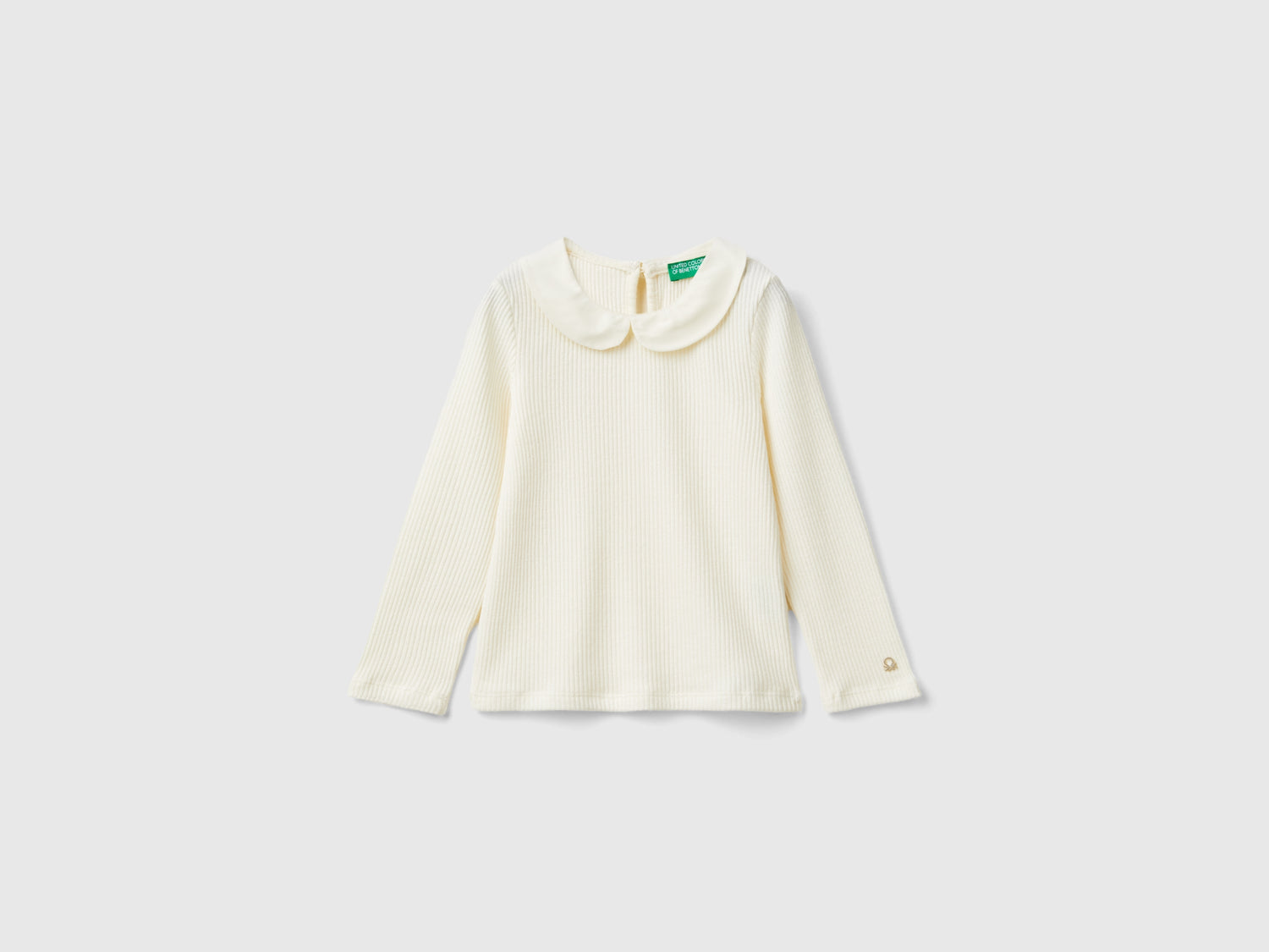 camiseta con cuello da bimba bianco panna | Benetton Outlet