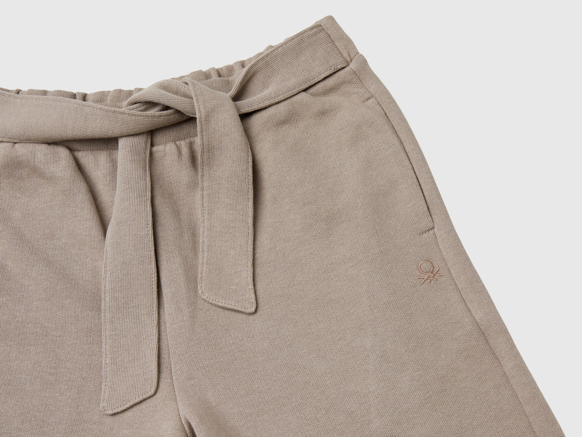 Pantaloni in felpa con fusciacca