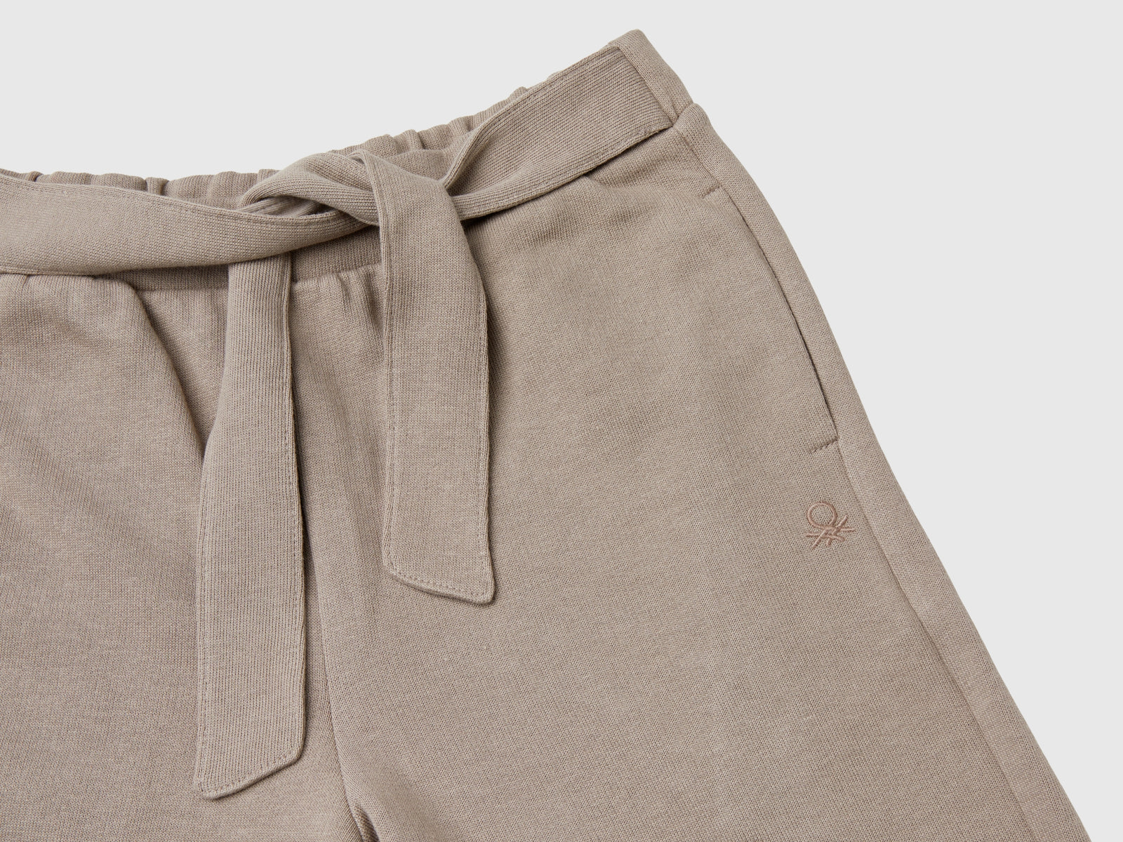 Pantaloni in felpa con fusciacca da bambina tortora 3 | Benetton Outlet