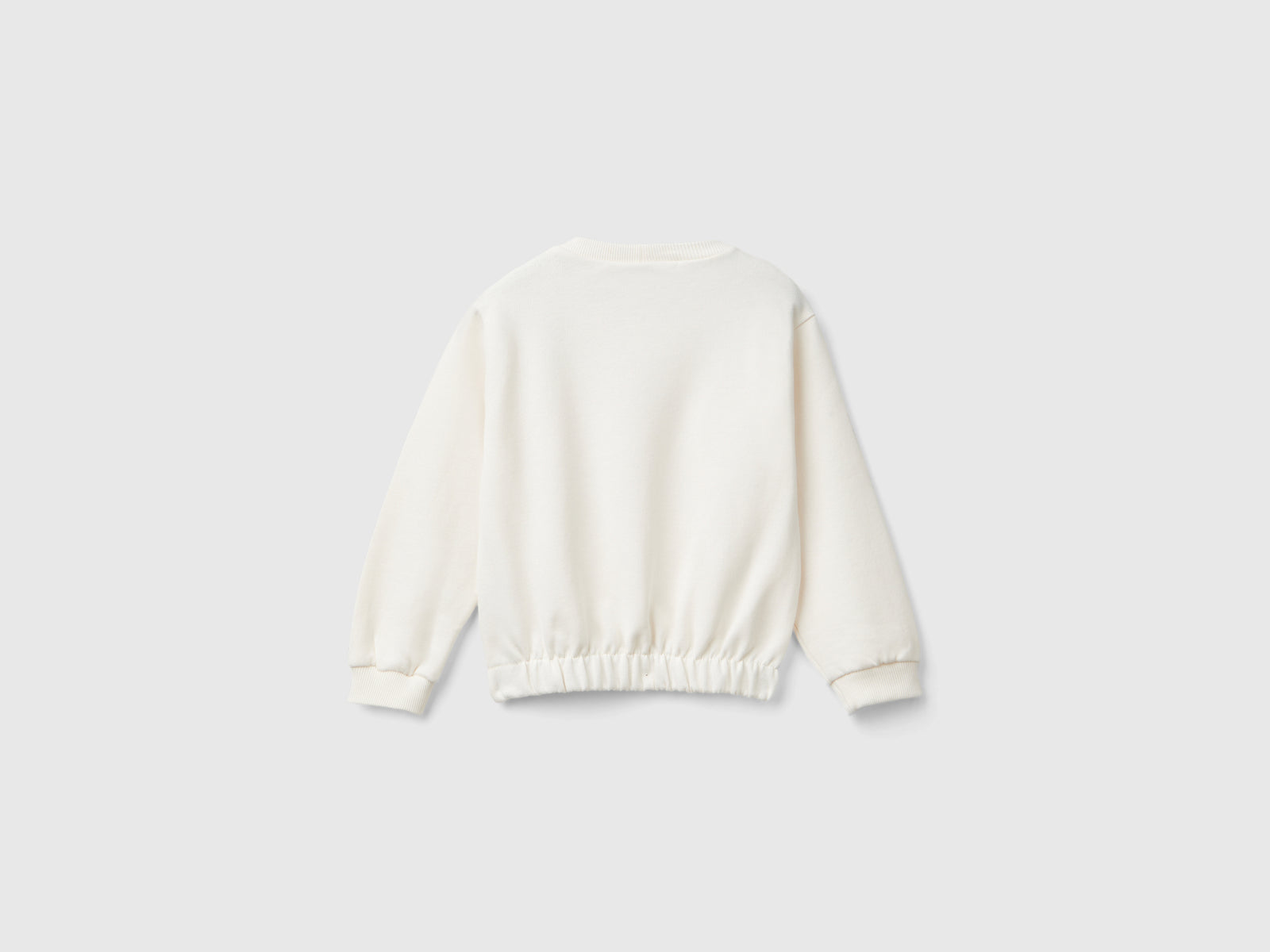 Felpa Barbie panna con stampa laminata da bimba bianco panna 2 | Benetton Outlet