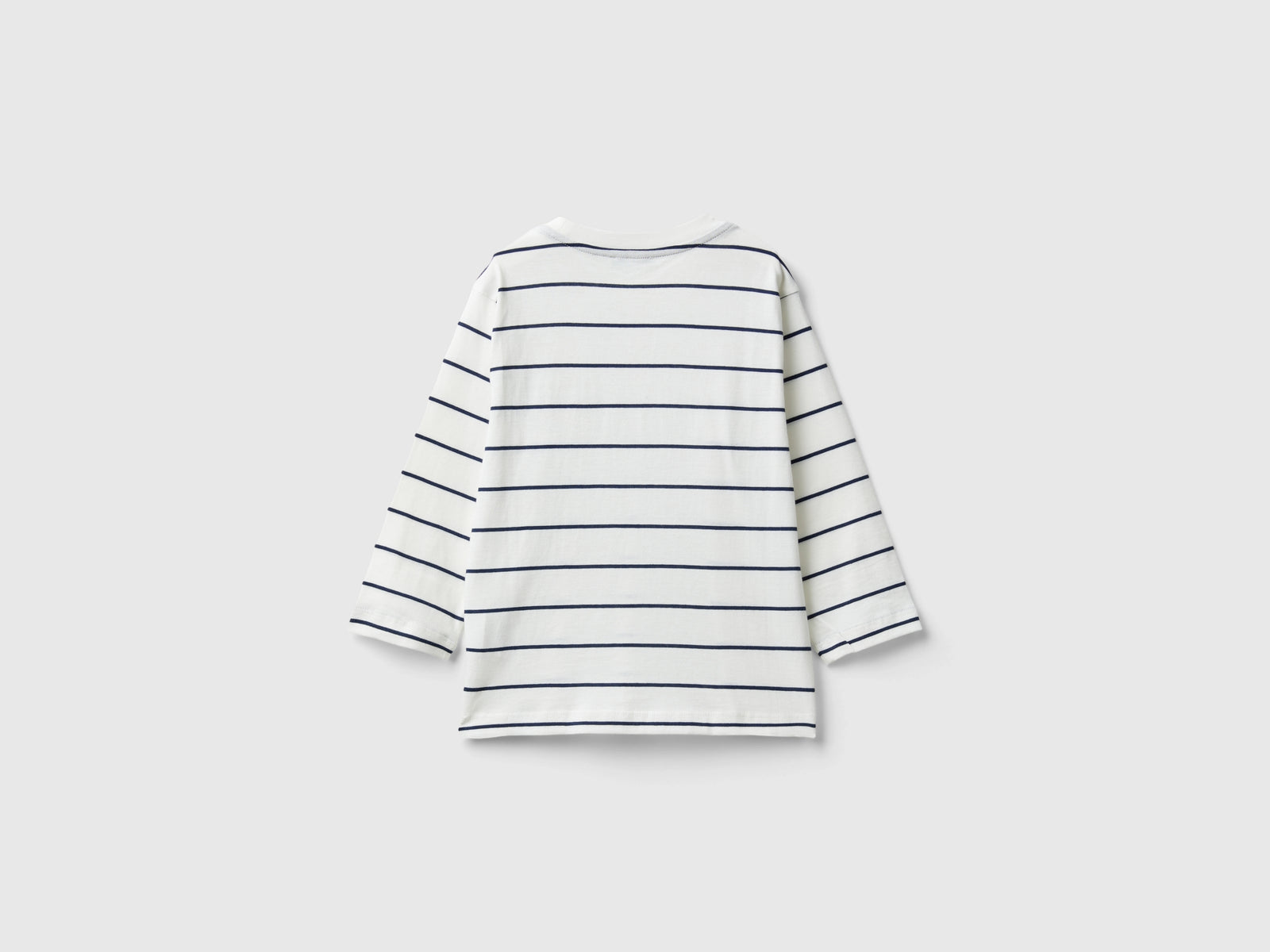 T-shirt a righe con applicazione da bimbo bianco 2 | Benetton Outlet