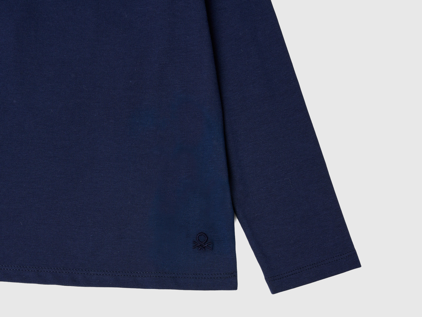 T-shirt lupetto in cotone stretch da bimba blu scuro 3 | Benetton Outlet