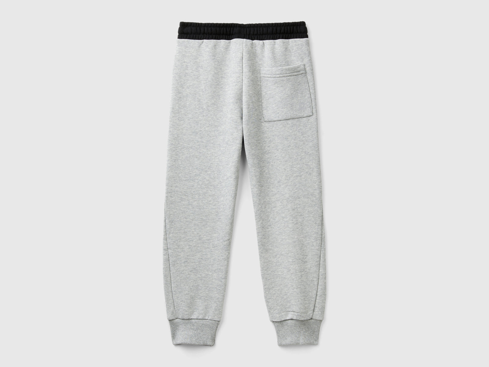 Joggers con coulisse da bambino grigio chiaro 2 | Benetton Outlet