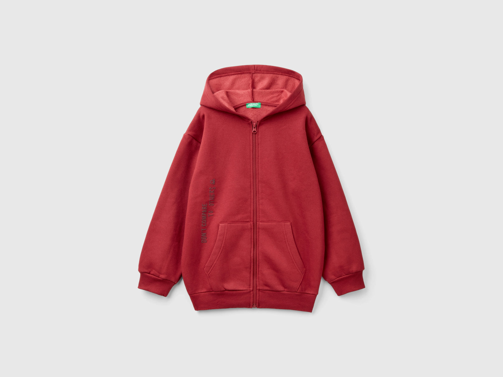 Felpa con zip e stampa spessorata da bambino bordeaux | Benetton Outlet
