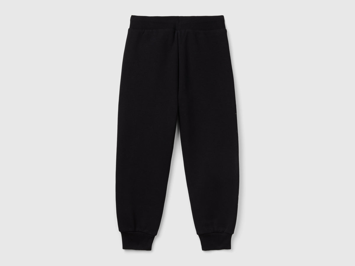 Pantaloni in calda felpa con stampa