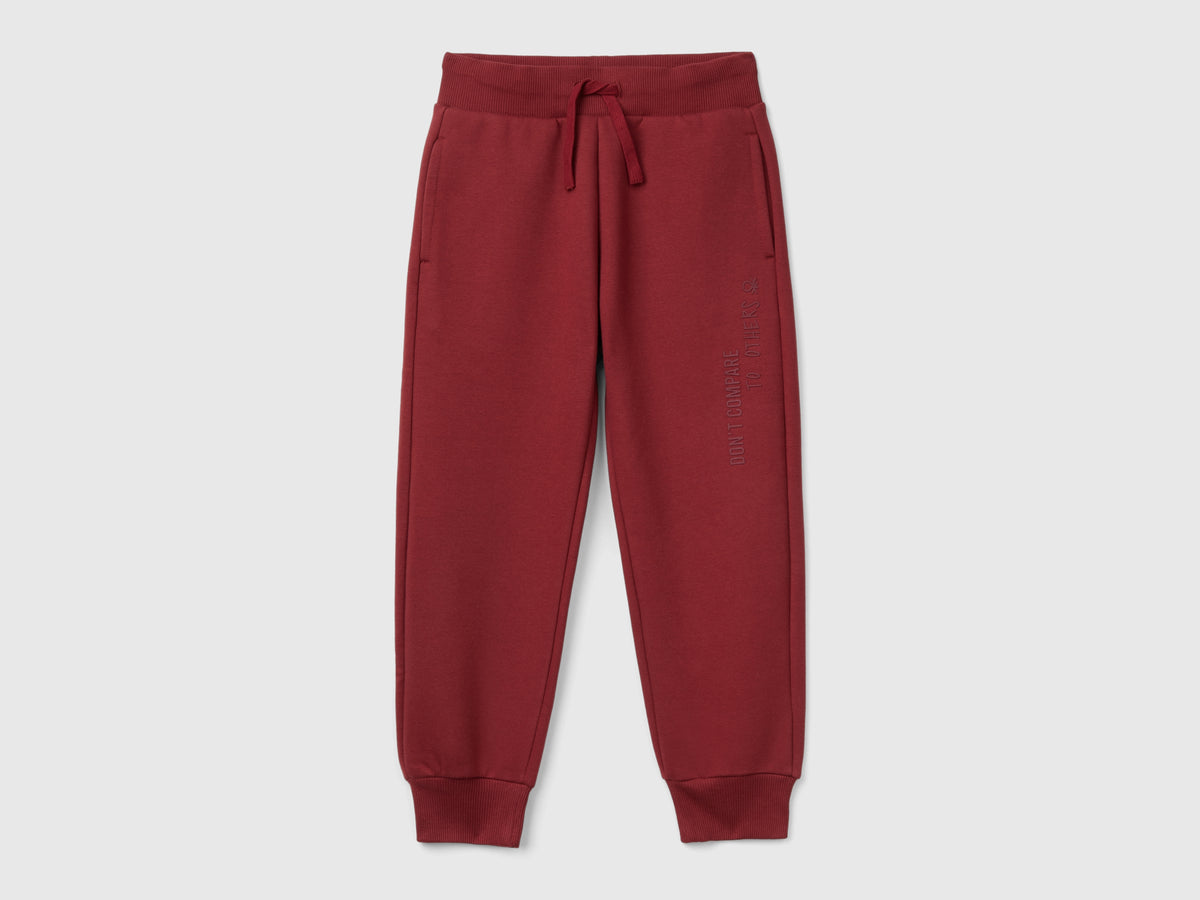 Pantaloni in calda felpa con stampa