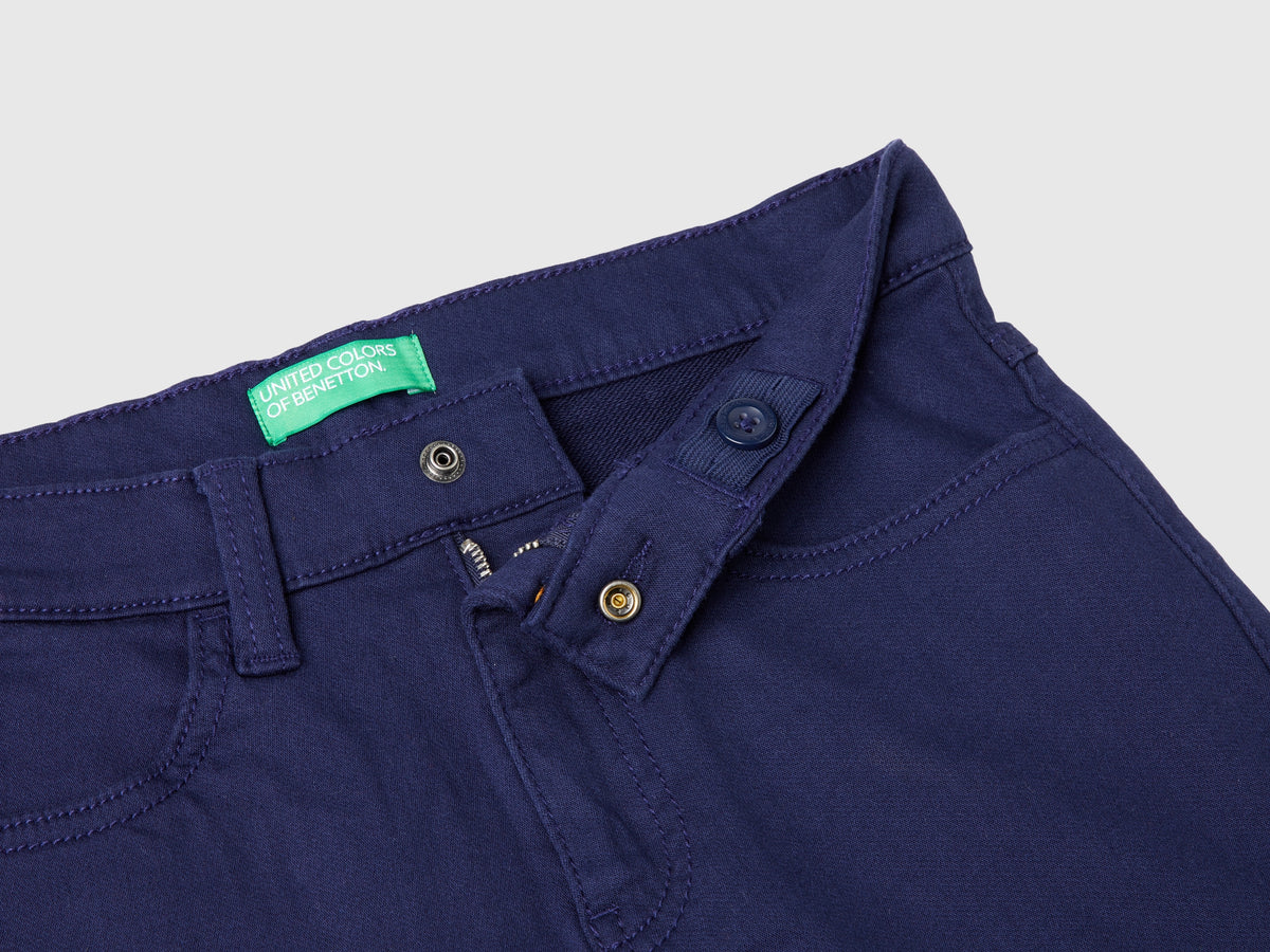Pantaloni carrot fit