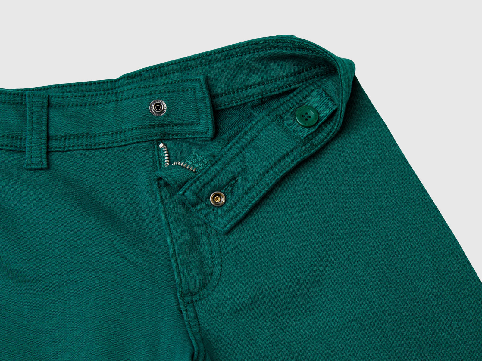 Pantaloni ampi in cotone stretch da bambina verde scuro 3 | Benetton Outlet