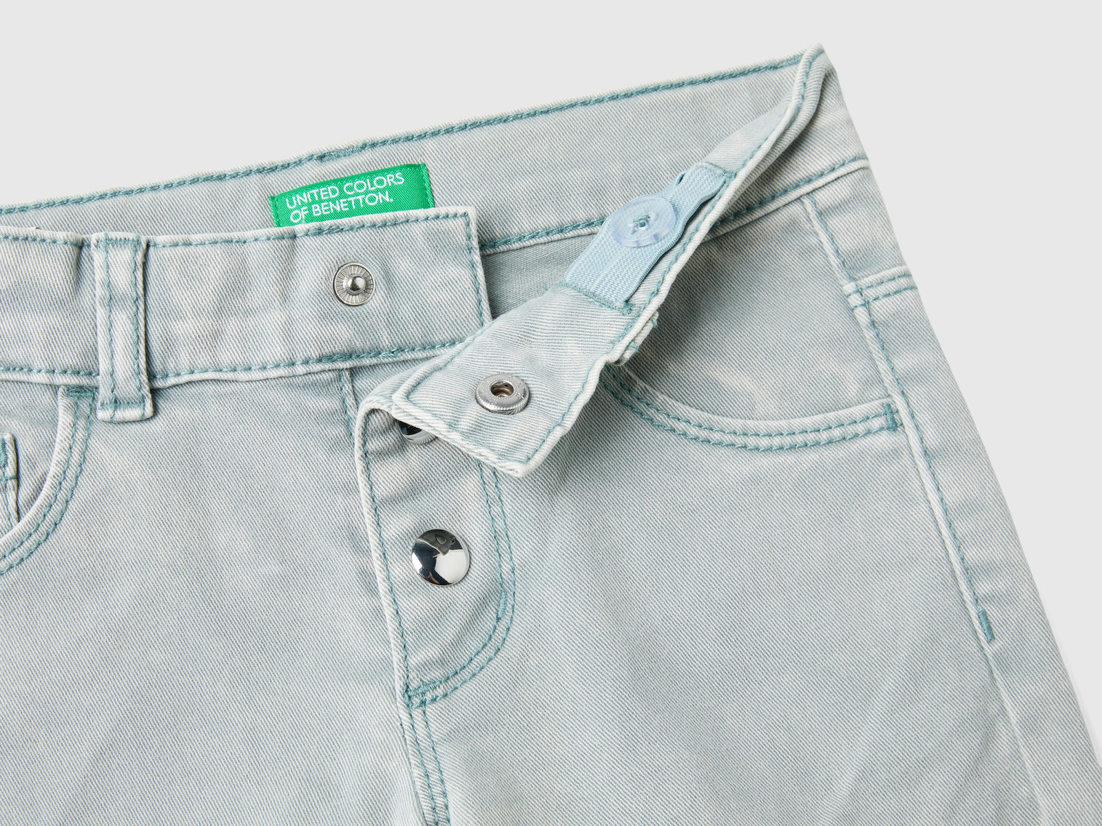 Pantaloni skinny fit da bimba celeste 3 | Benetton Outlet