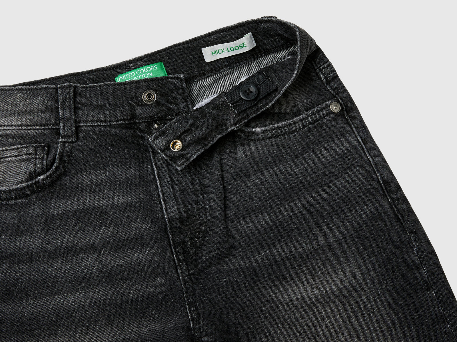 Jeans loose fit da bambino nero 3 | Benetton Outlet