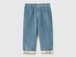 Pantaloni in velluto con risvolto