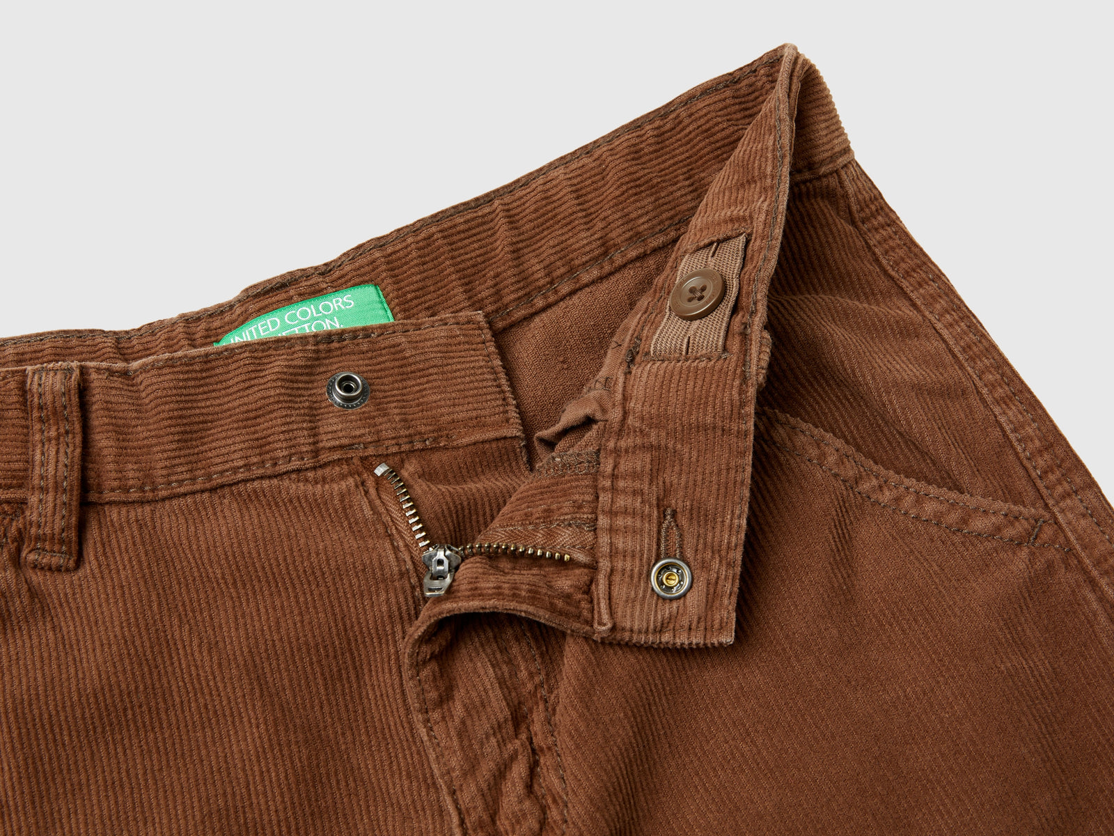 Pantaloni cargo in velluto da bambino marrone 3 | Benetton Outlet