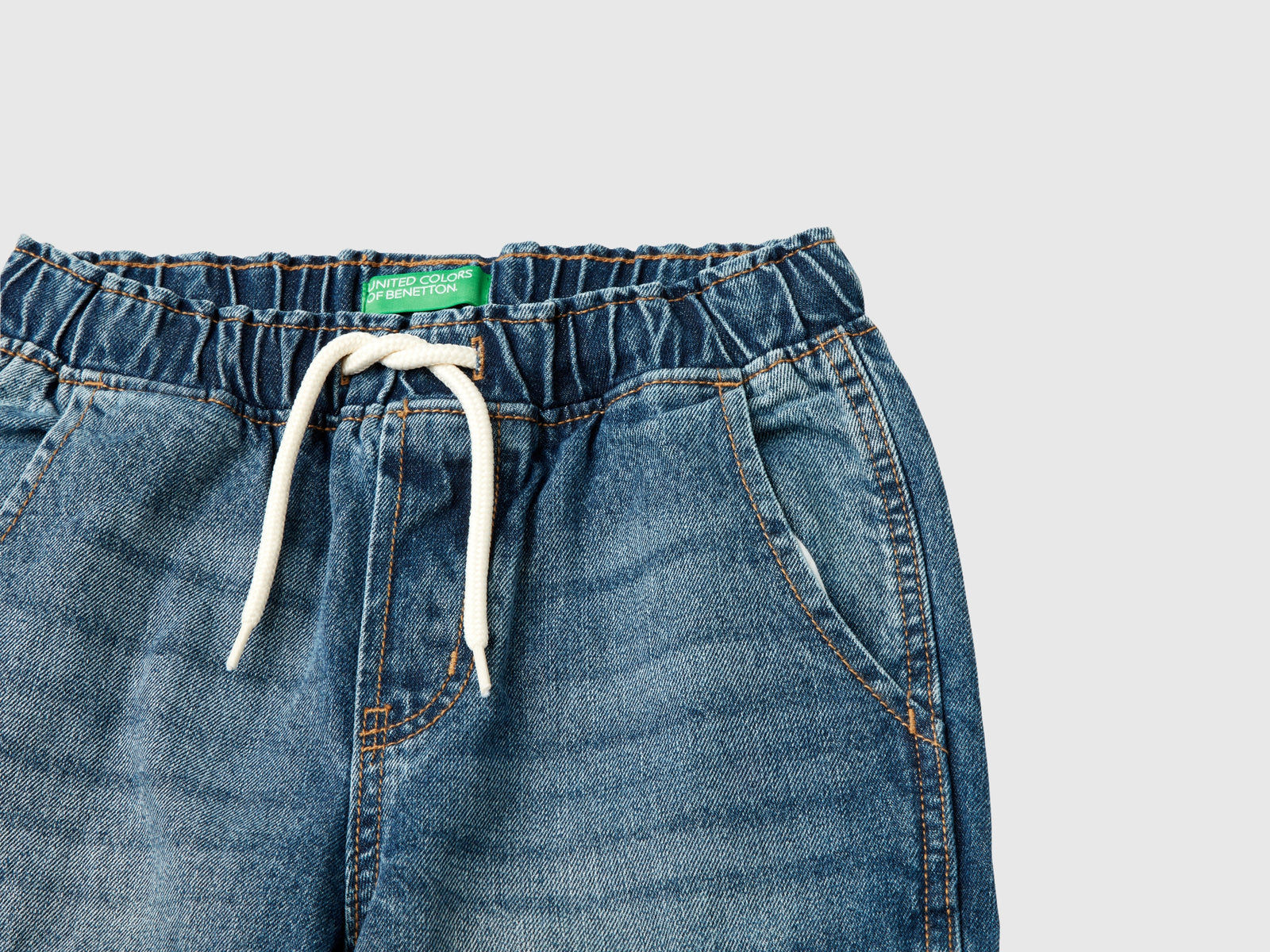 Jeans cargo loose fit da bambino azzurro 3 | Benetton Outlet